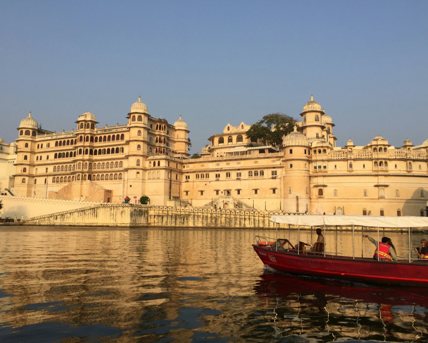 Lake Pichola reflecting City Palace architecture