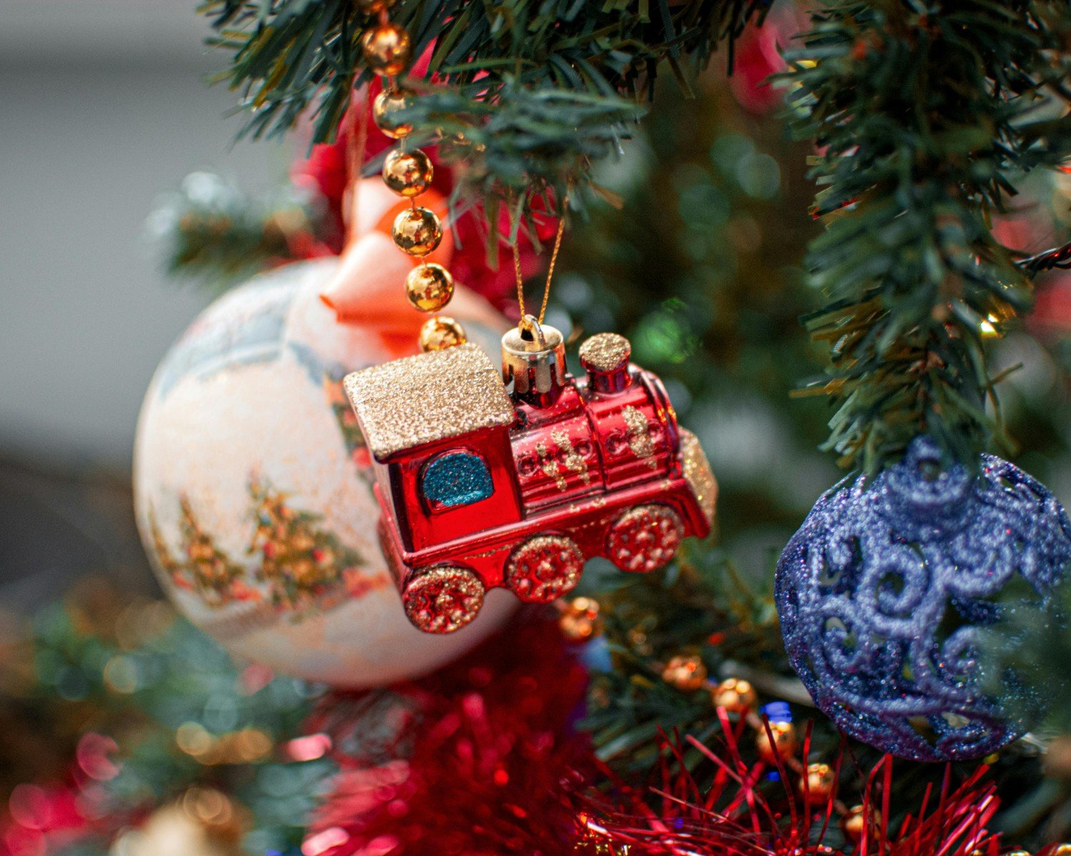 Twinkling Christmas markets—magical winter wonderland