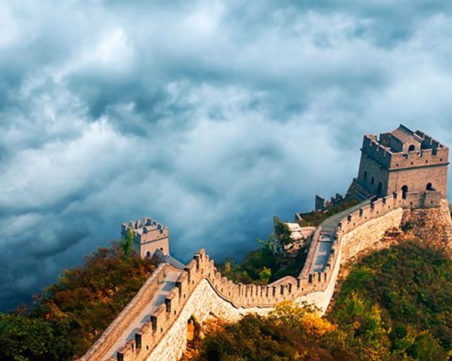 The majestic Great Wall of China winding through mountains